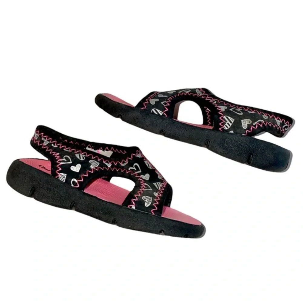 🩷3/$13🩷 Garanimals heart Water Shoes